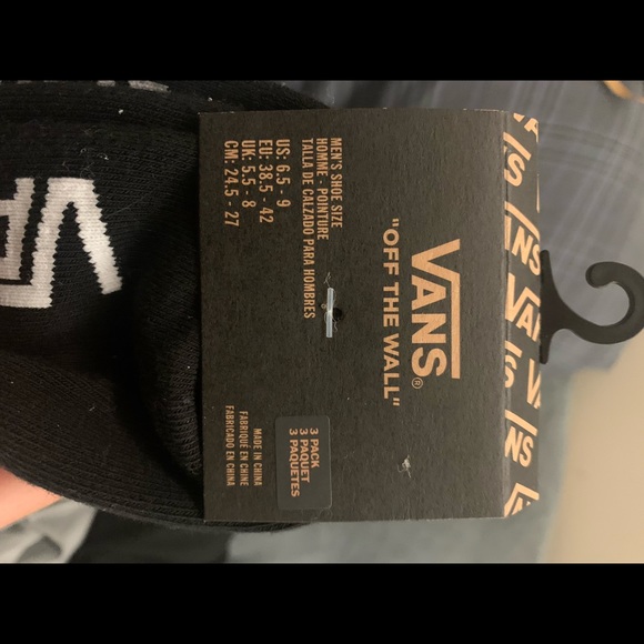 VANS black 3 pack ankle socks - Picture 2 of 3